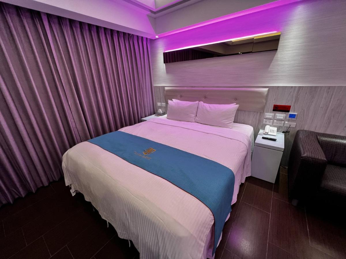 King Motel王者 桃園市旅館177號 Dış mekan fotoğraf