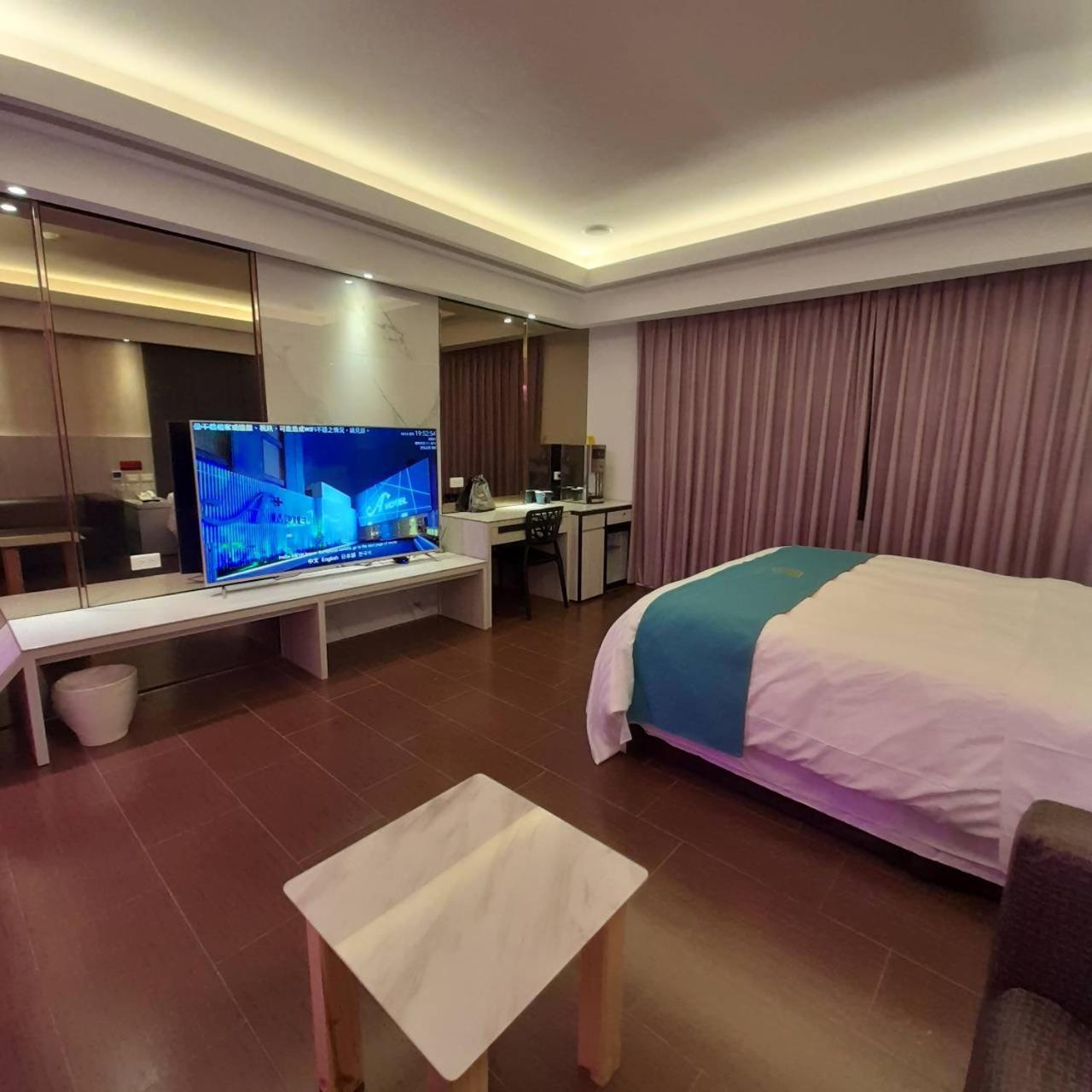 King Motel王者 桃園市旅館177號 Dış mekan fotoğraf