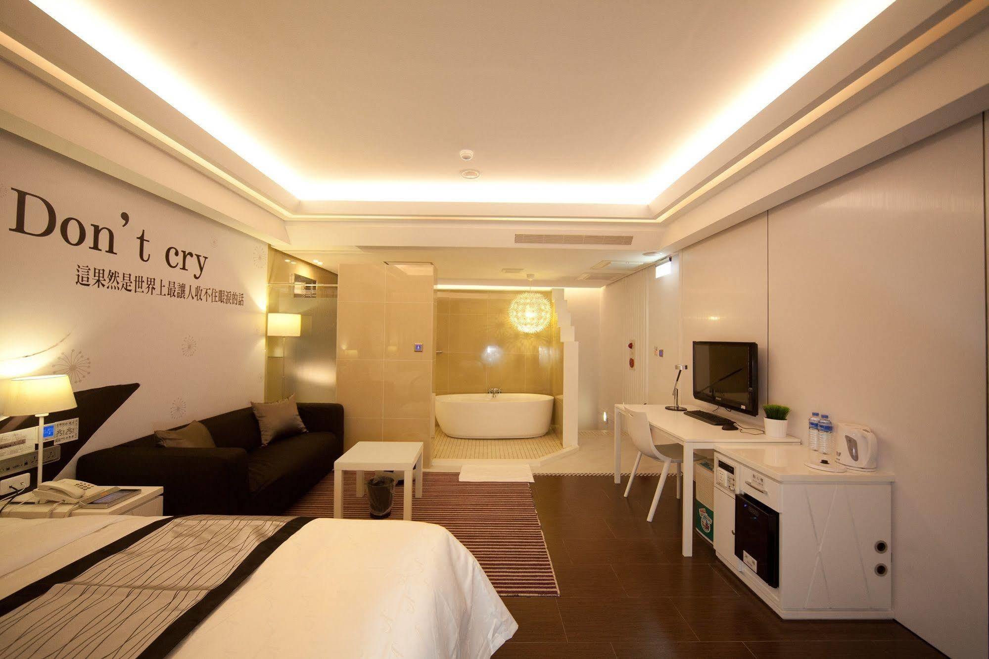 King Motel王者 桃園市旅館177號 Dış mekan fotoğraf
